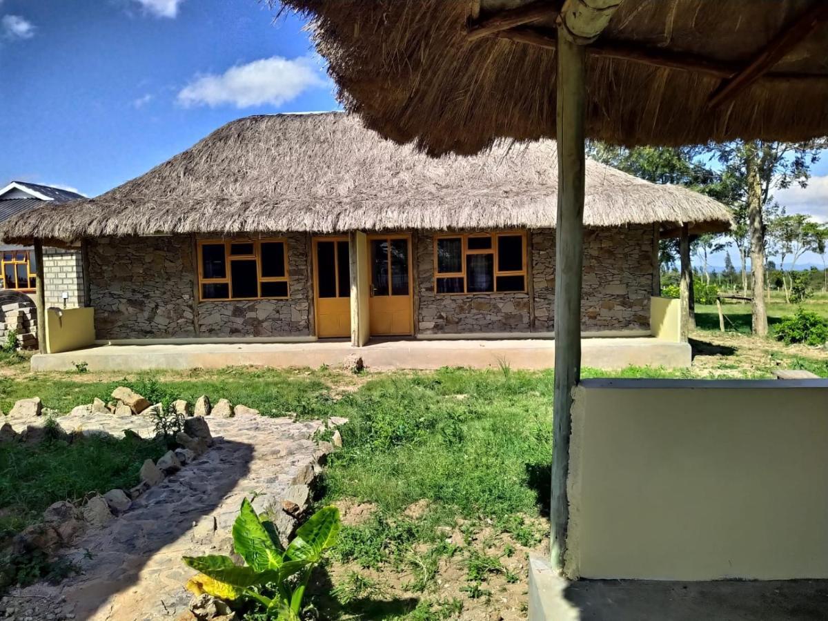 Le Tai Village Resort Near Solio Game Reserve Mweiga エクステリア 写真