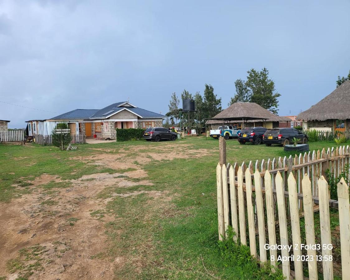 Le Tai Village Resort Near Solio Game Reserve Mweiga エクステリア 写真