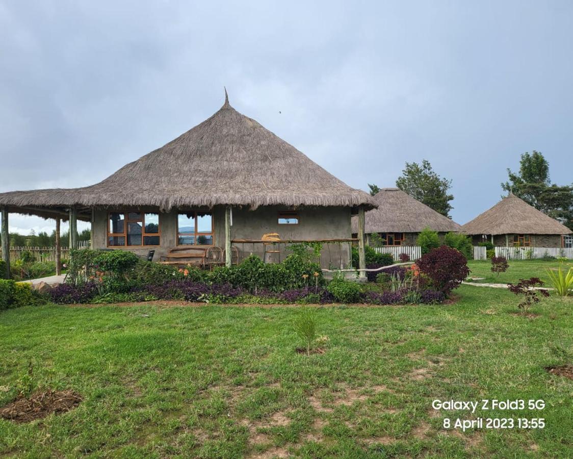 Le Tai Village Resort Near Solio Game Reserve Mweiga エクステリア 写真