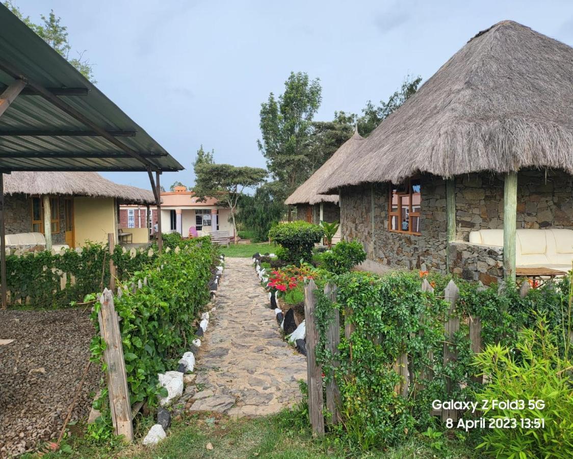 Le Tai Village Resort Near Solio Game Reserve Mweiga エクステリア 写真