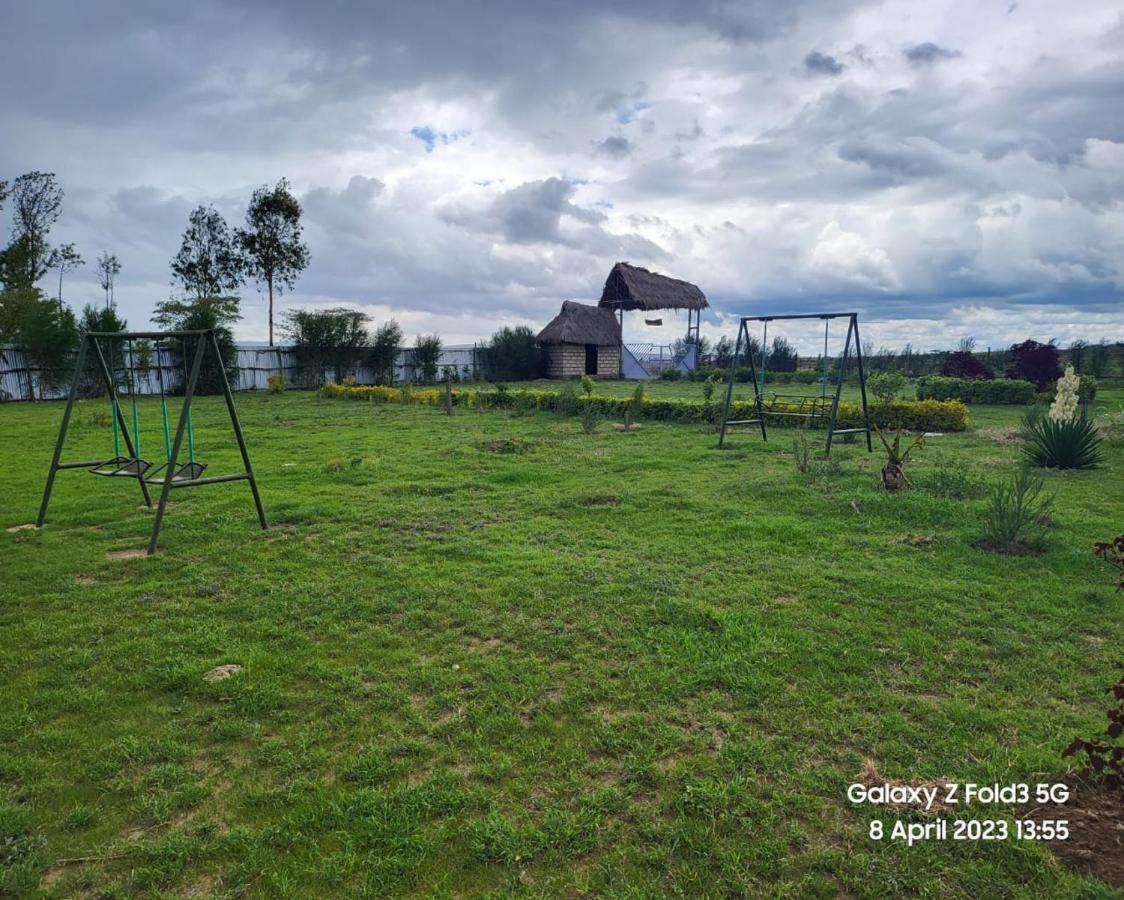Le Tai Village Resort Near Solio Game Reserve Mweiga エクステリア 写真