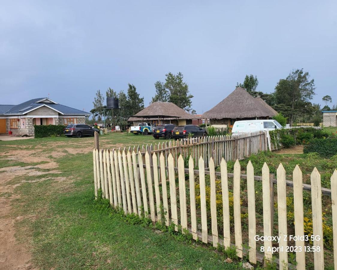 Le Tai Village Resort Near Solio Game Reserve Mweiga エクステリア 写真