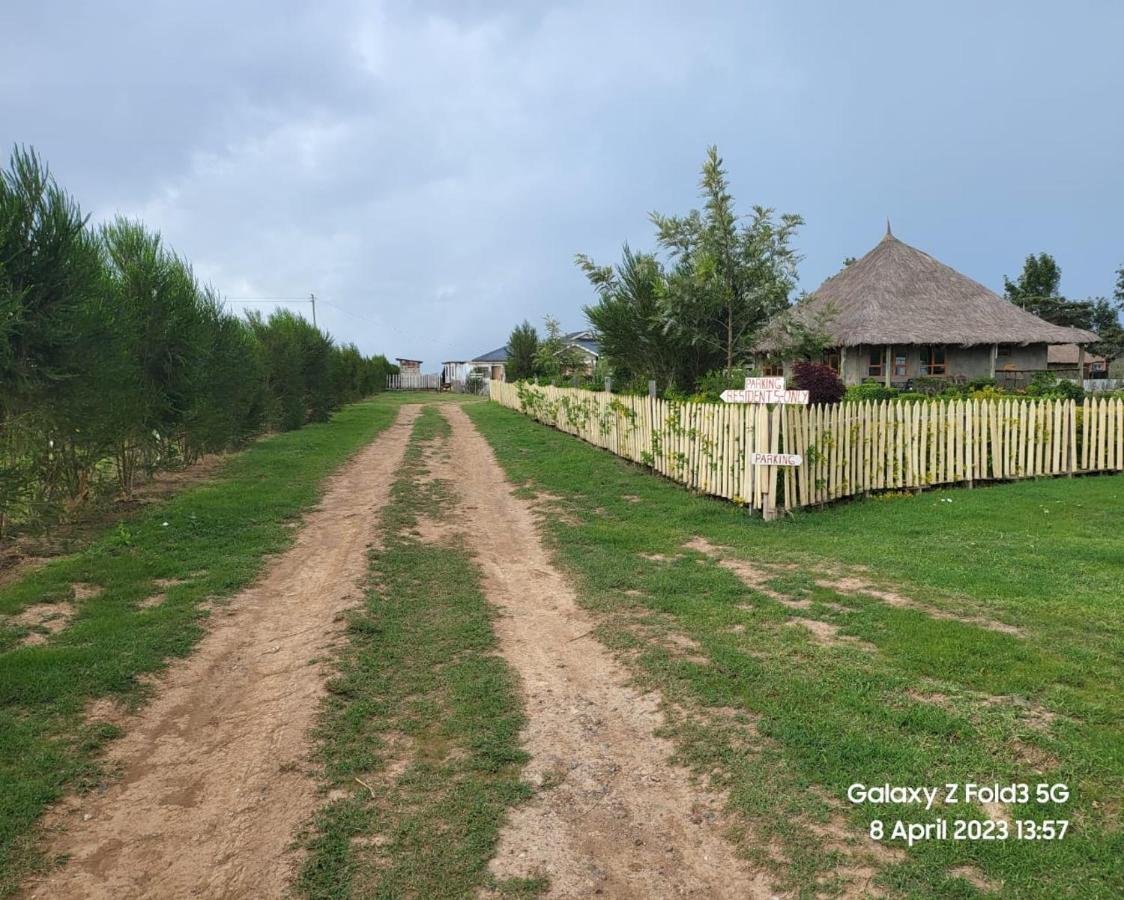 Le Tai Village Resort Near Solio Game Reserve Mweiga エクステリア 写真