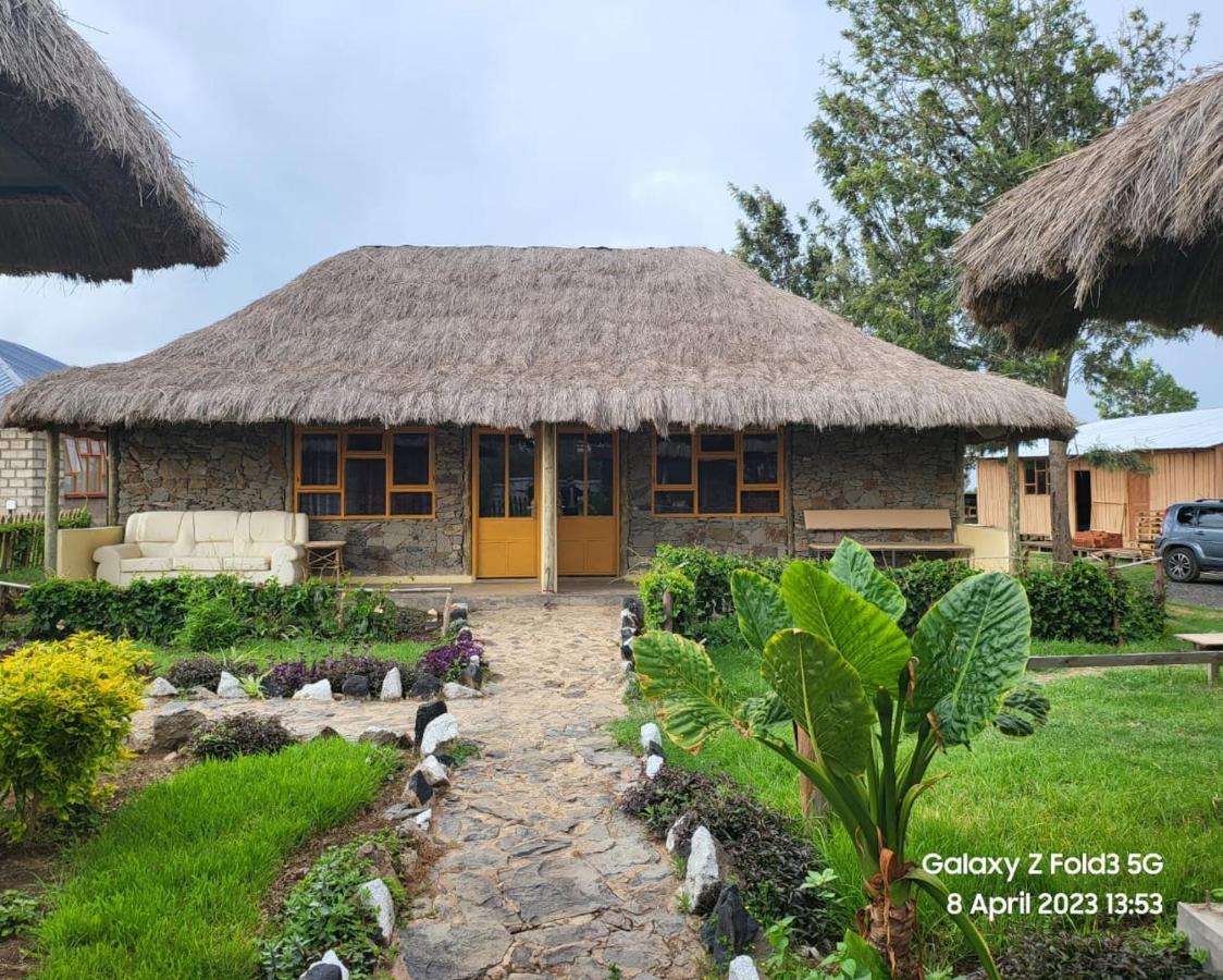 Le Tai Village Resort Near Solio Game Reserve Mweiga エクステリア 写真