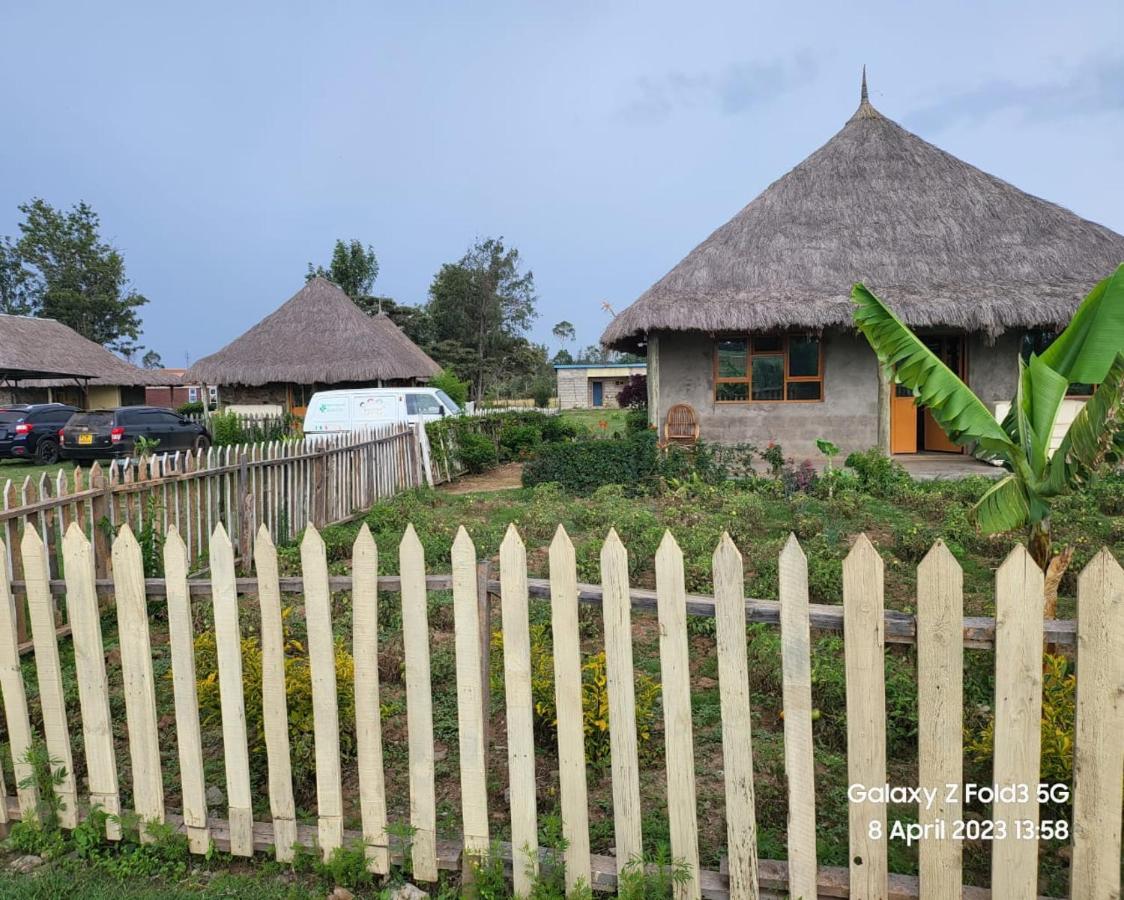 Le Tai Village Resort Near Solio Game Reserve Mweiga エクステリア 写真